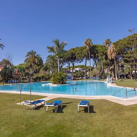 3 Bedroom 3 Bathroom Beachside Apartment