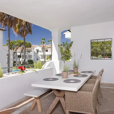 3 Bedroom 3 Bathroom Beachside Apartment Estepona