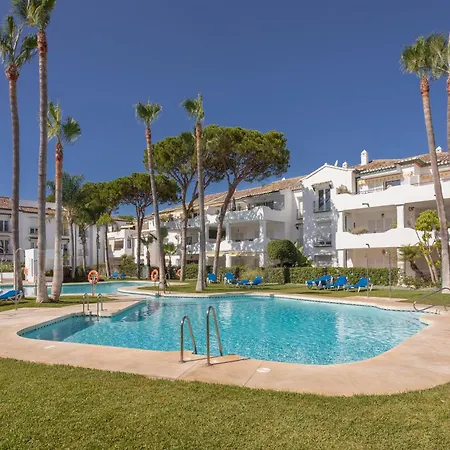Apartment 3 Bedroom 3 Bathroom Beachside Estepona